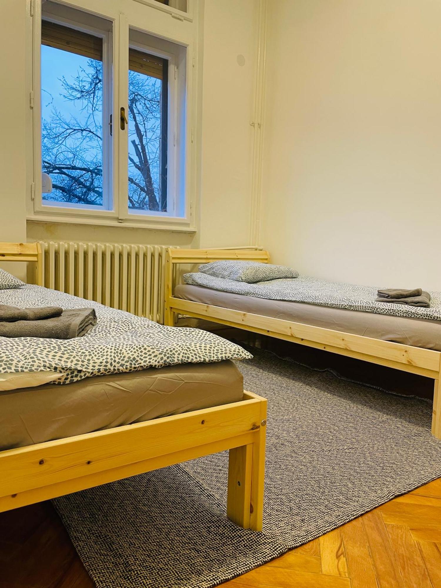 Hostel Green World Novi Sad Exteriör bild
